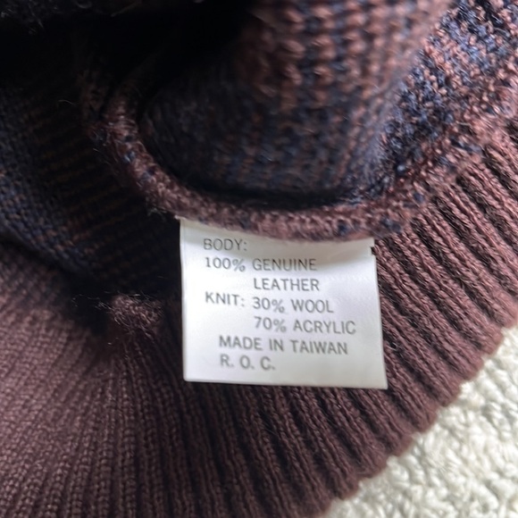 MEN’S Vintage Crew knit Brown Sweater Size Medium - Picture 6 of 6